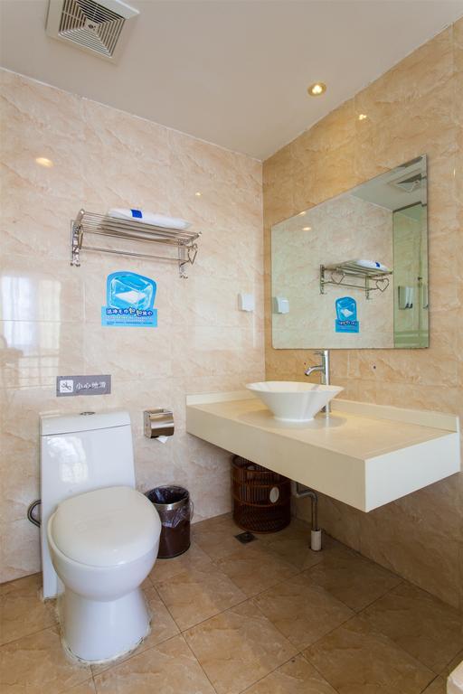 7Days Inn Shanghai Caobao Road Metro Station Room photo